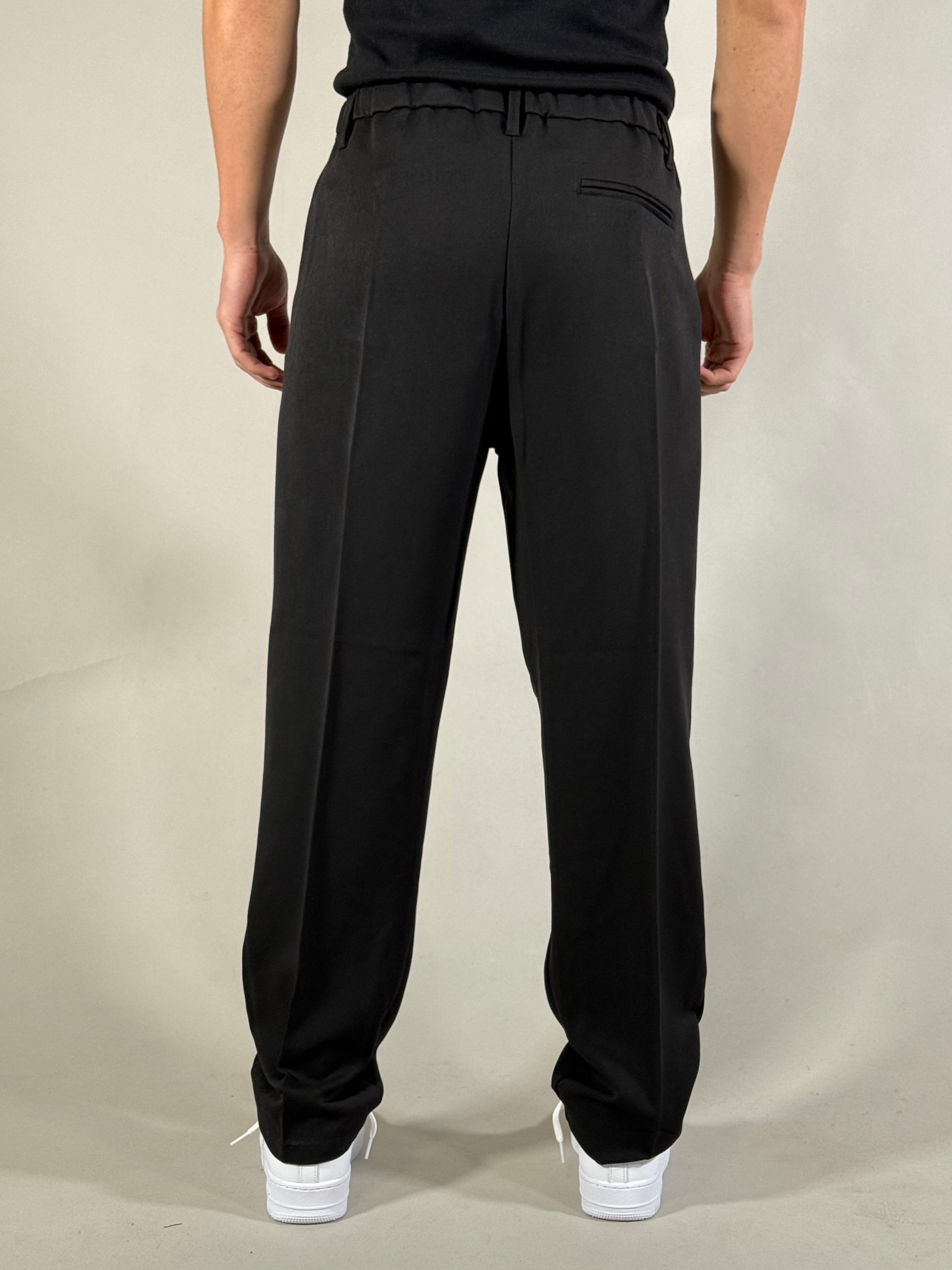 PANTA CAPRI SEMI AMPIO NERO