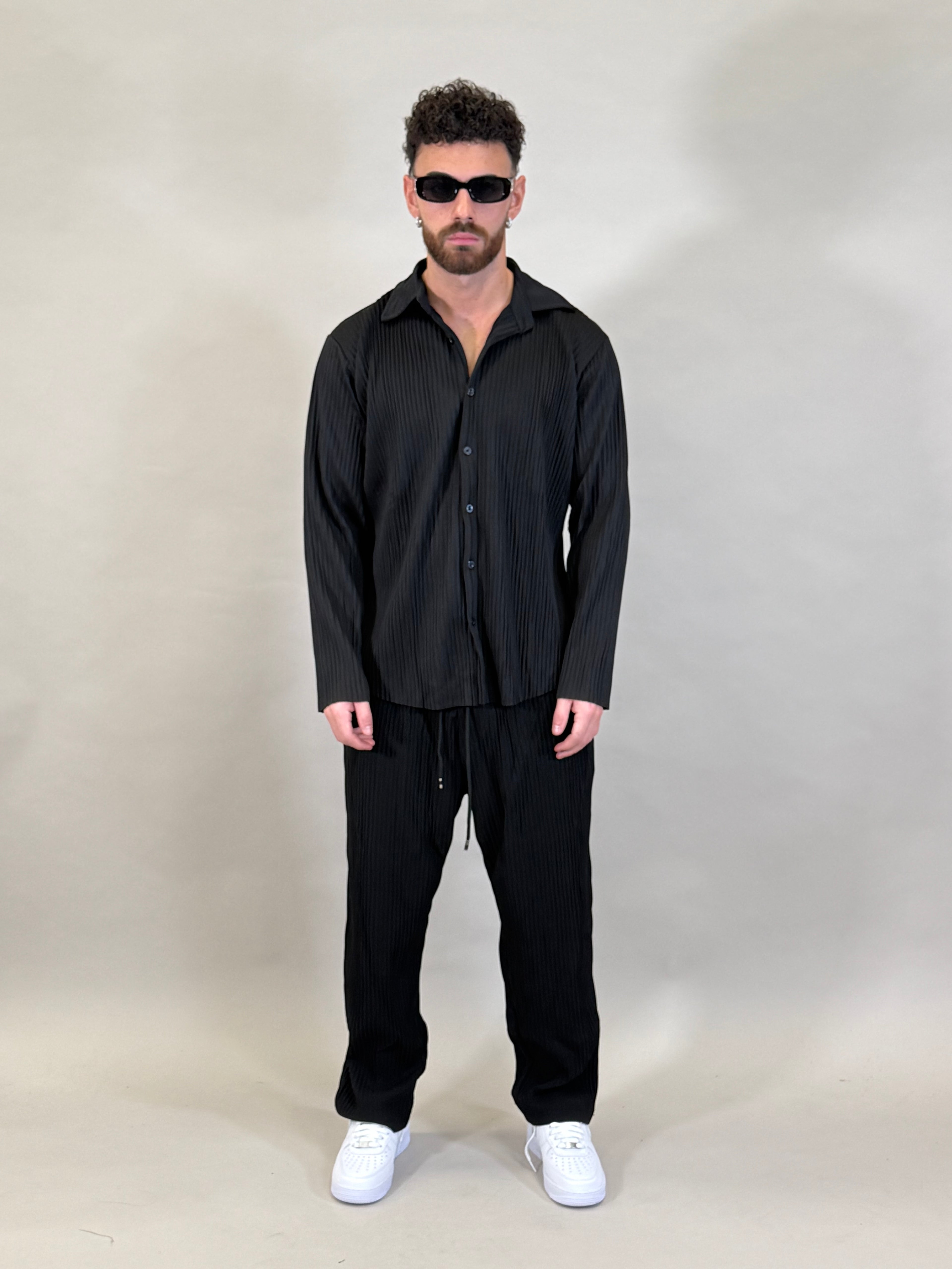 COMPLETO PLISSÈ NERO