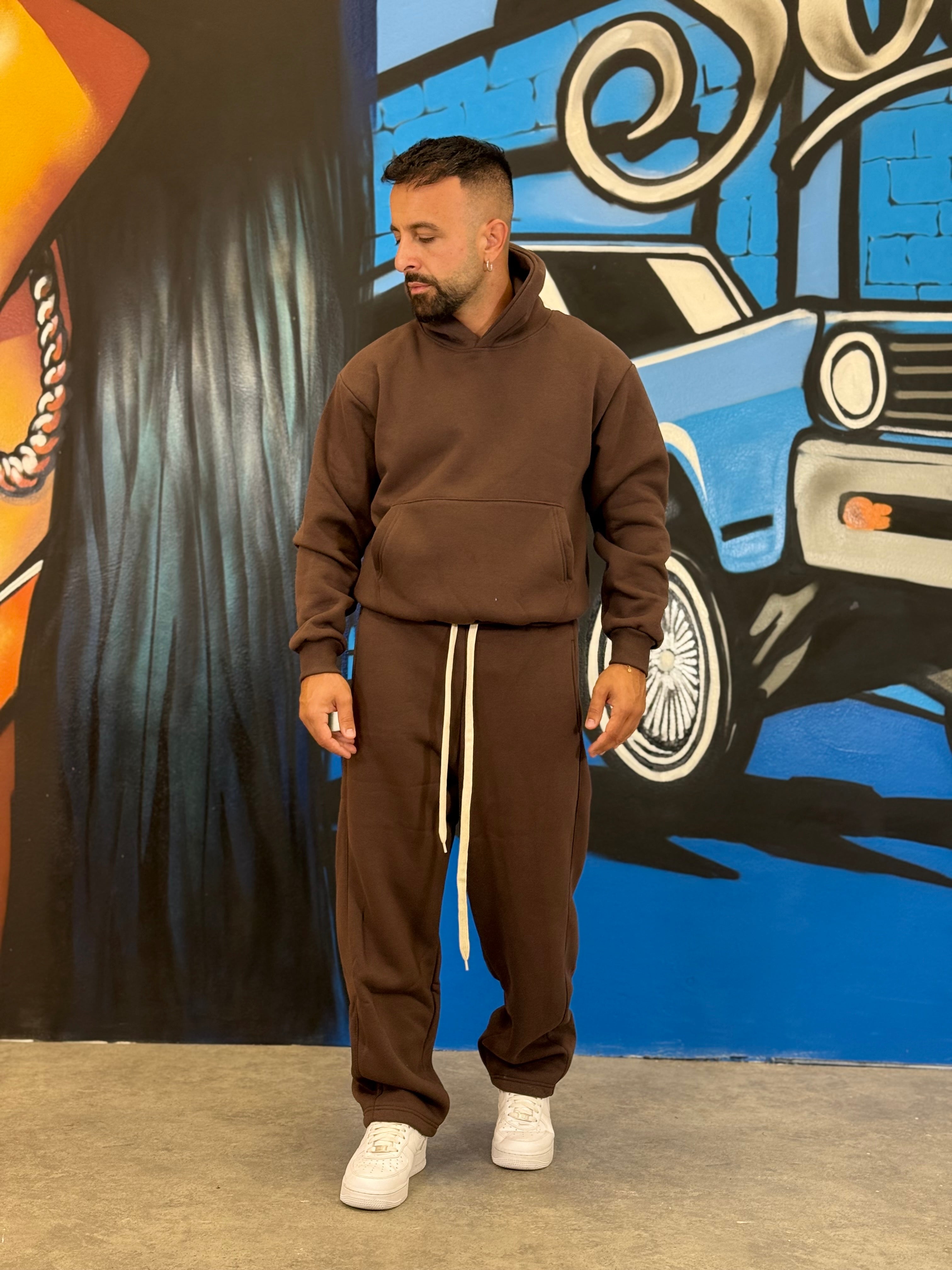 TUTA BOXY FIT MARRONE